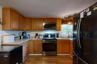 20 Johnson St, Lewiston, ME 04240 - Photo 6