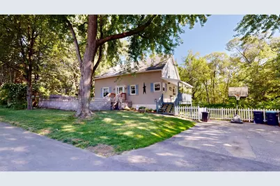 20 Johnson Street, Lewiston, ME 04240 - Photo 2