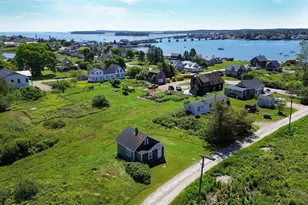 11 Faulkingham St, Jonesport, ME 04649 - Photo 2