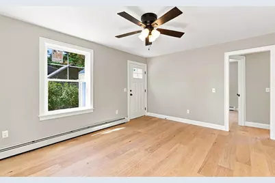 27 Chamberlain Avenue, Brunswick, ME 04011 - Photo 4