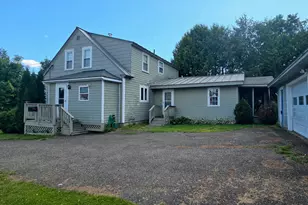 37 Chandler St, Houlton, ME 04730 - Photo 6