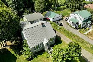 37 Chandler St, Houlton, ME 04730 - Photo 8