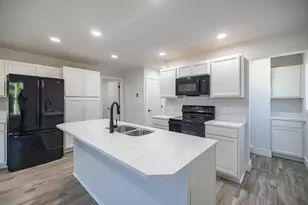 1 Danny Dr, Leeds, ME 04263 - Photo 8