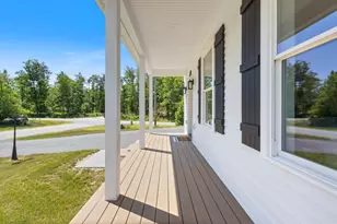 1 Beacon Dr, Brunswick, ME 04011 - Photo 4