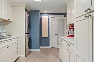 894 Princes Point Rd, Yarmouth, ME 04096 - Photo 10
