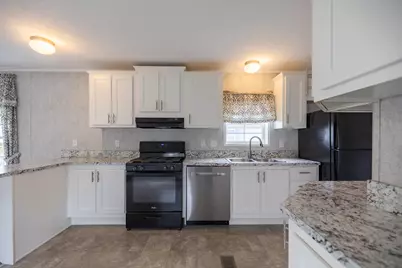 72 Village Drive, Lewiston, ME 04240 - Photo 12