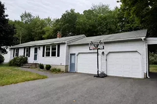 54 Essex St, Sanford, ME 04073 - Photo 2