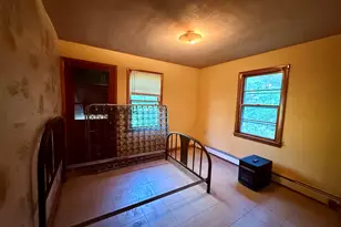 43 Edwards St, Lincoln, ME 04457 - Photo 12
