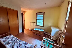 43 Edwards St, Lincoln, ME 04457 - Photo 4
