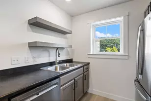 65 Dougherty Ct, Portland, ME 04102 - Photo 8
