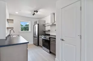 65 Dougherty Ct, Portland, ME 04102 - Photo 4