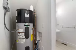 65 Dougherty Ct, Portland, ME 04102 - Photo 18