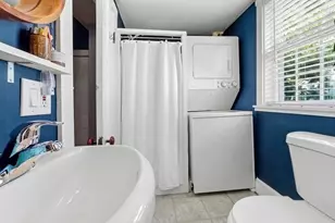 122 Camden St, Rockland, ME 04841 - Photo 2
