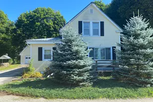 5 Charles St, Lincoln, ME 04457 - Photo 2