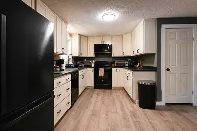 32 Farwell Street, Lisbon, ME 04250 - Photo 6