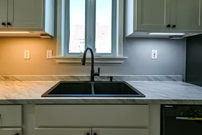 98 Rosedale Street, Lewiston, ME 04240 - Photo 10