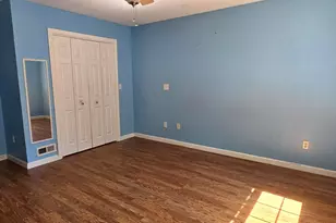 826 Somerset St, Rumford, ME 04276 - Photo 14