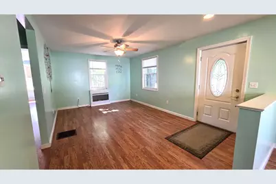 826 Somerset Street, Rumford, ME 04276 - Photo 4