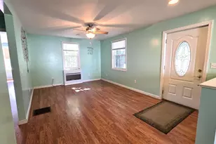 826 Somerset St, Rumford, ME 04276 - Photo 4