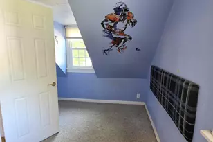 826 Somerset St, Rumford, ME 04276 - Photo 18