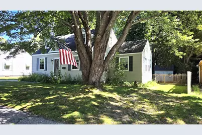 826 Somerset Street, Rumford, ME 04276 - Photo 2
