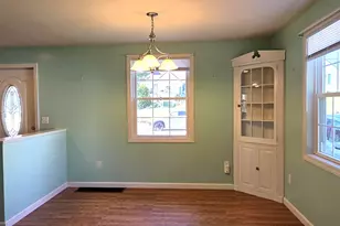 826 Somerset St, Rumford, ME 04276 - Photo 6