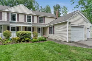 32 Winchester Ct, Kennebunk, ME 04043 - Photo 2