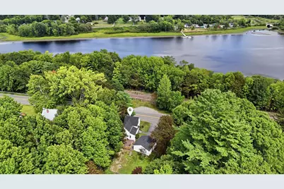 45 River Avenue, Gardiner, ME 04345 - Photo 2