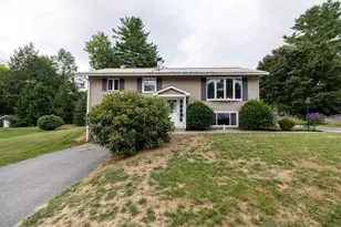 36 Roberta St, Farmingdale, ME 04344 - Photo 10
