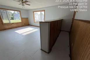 33 Pleasant St, Presque Isle, ME 04769 - Photo 10