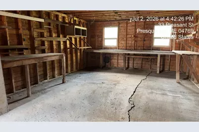 33 Pleasant Street, Presque Isle, ME 04769 - Photo 14