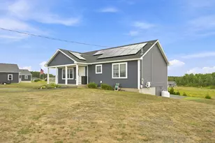879 Blackstream Rd, Hermon, ME 04401 - Photo 4