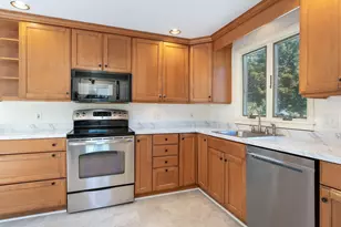 11 Nancy Dr, Brunswick, ME 04011 - Photo 10