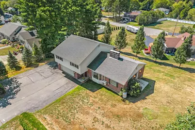 826 Broadway, Bangor, ME 04401 - Photo 14