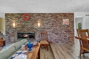 826 Broadway, Bangor, ME 04401 - Photo 32