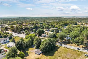 826 Broadway, Bangor, ME 04401 - Photo 18