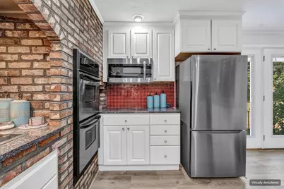 826 Broadway, Bangor, ME 04401 - Photo 30