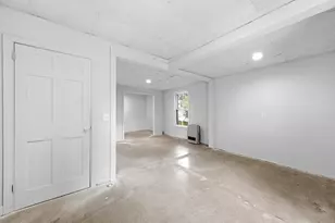 975 Main St, Waldoboro, ME 04572 - Photo 24