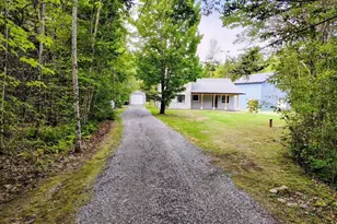 34 Lilly Dr, Newport, ME 04953 - Photo 2