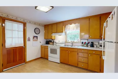13 Hyde Road, Jay, ME 04239 - Photo 6