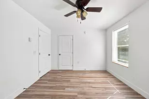 324 Forest Ave, Bangor, ME 04401 - Photo 10
