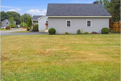 80 Grove Street, Lewiston, ME 04240 - Photo 10