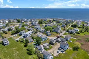 17 Clifford Ln, Wells, ME 04090 - Photo 1