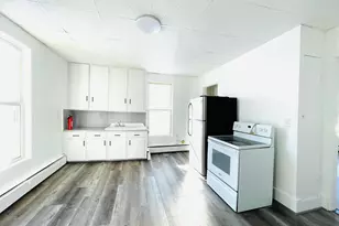 143 Oak St, Lewiston, ME 04240 - Photo 8