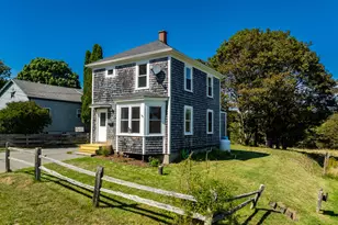 19 Lincoln St, Eastport, ME 04631 - Photo 2