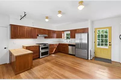 31 Winter Street, Waterville, ME 04901 - Photo 6