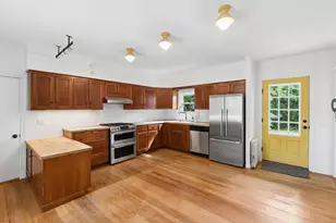 31 Winter St, Waterville, ME 04901 - Photo 6
