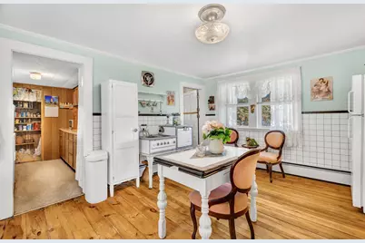 105 Main Street, Dexter, ME 04930 - Photo 20