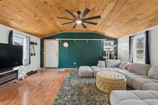 46 Wilkes St, Waterville, ME 04901 - Photo 6