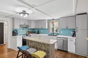 46 Wilkes St, Waterville, ME 04901 - Photo 10